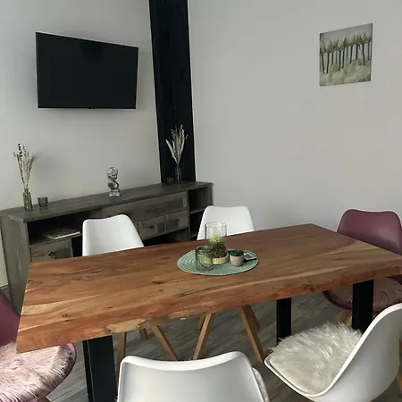 Apartament Akri