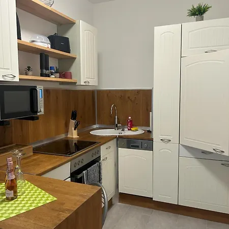 Akri 리브니츠 담가르텐